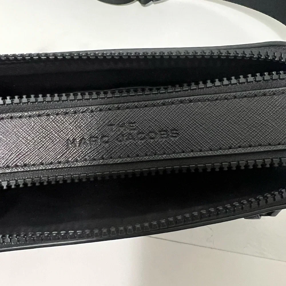 Marc Jacobs - Picture 3 of 4